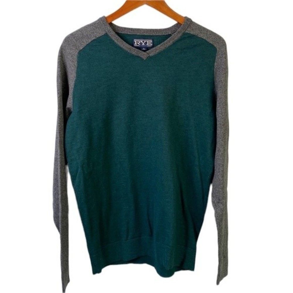 Hawker Rye Long Sleeve V-Neck Knit Sweater Cotton Forest Green Color Block